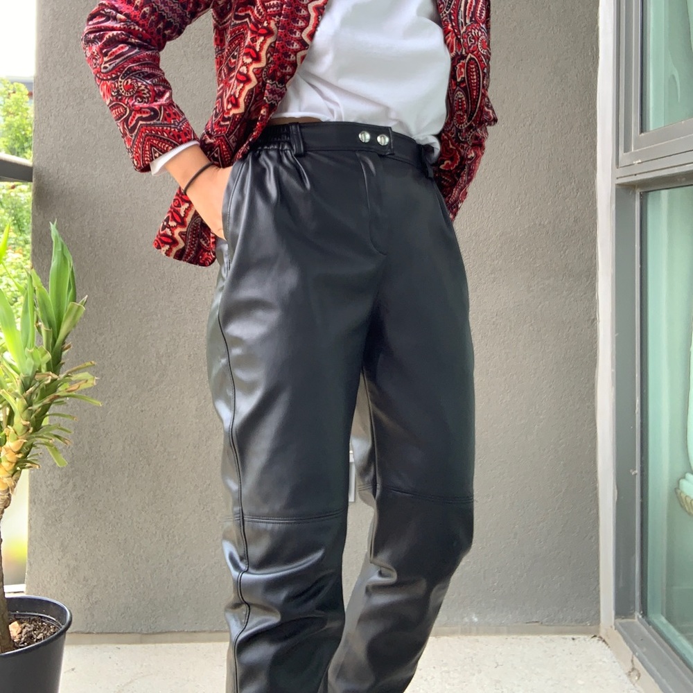 Sold: Berskha Vegan Leather Joggers Mid Rise Elastic M